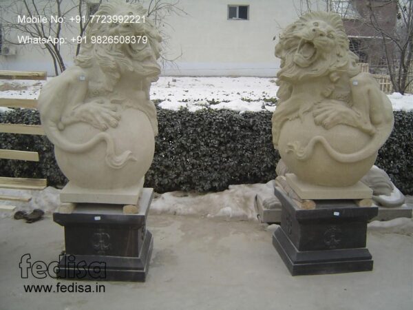 Stone Bear Garden Ornaments Lion Concrete Statue Otter Garden Ornament