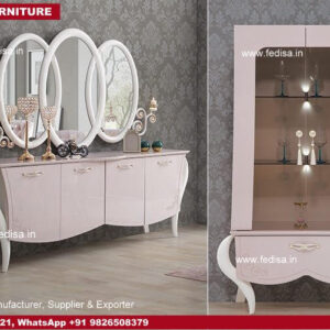 Makeup Table, A Makeup Vanity Mirrored Makeup Vanity With Drawers