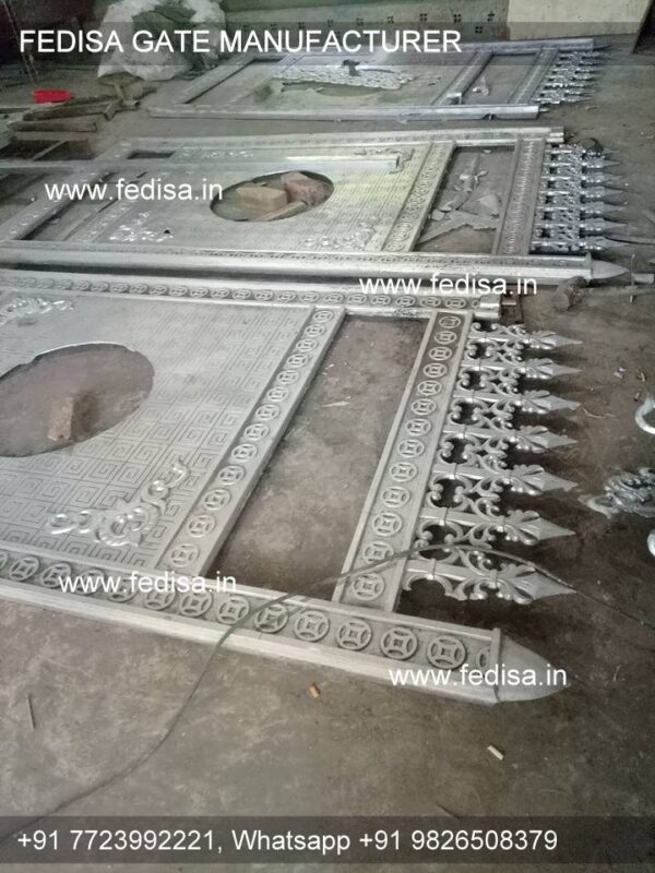 Boundary Wall Design With Gate Fancy Gate Colour Front Gate Of House Design Gate Design 6 Feet