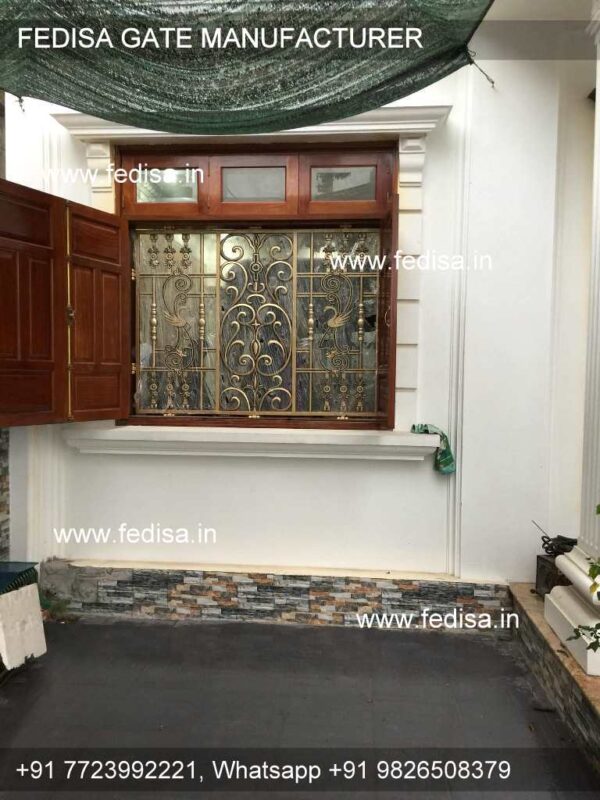 Loha Grill Gate Lohe Ka Gate Grill Bungalow Gate Design Folding Gate Design For Home