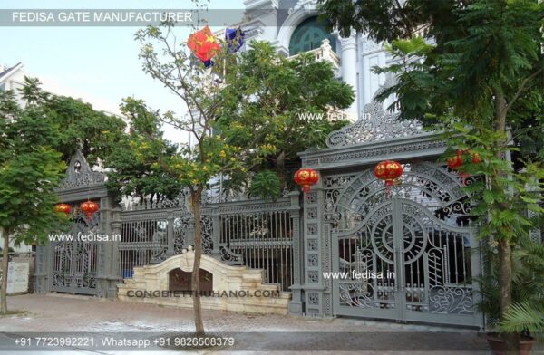 Compound Gate Design Main Gate Design In Iron Pipe 7 Feet Gate Design Gate Wala Design