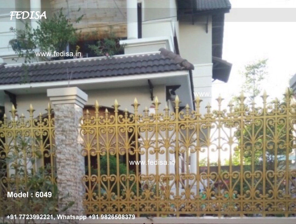 Lokhandi Jina Design Metal Safety Door Design Simple Balcony Grill Design