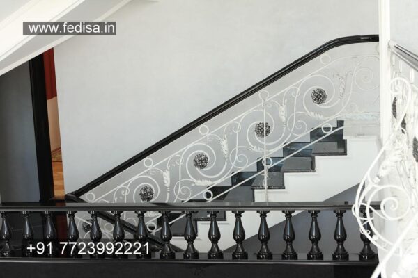 Luxury Classic Glass Staircase Glass Stair Railing Glass Stair Panels