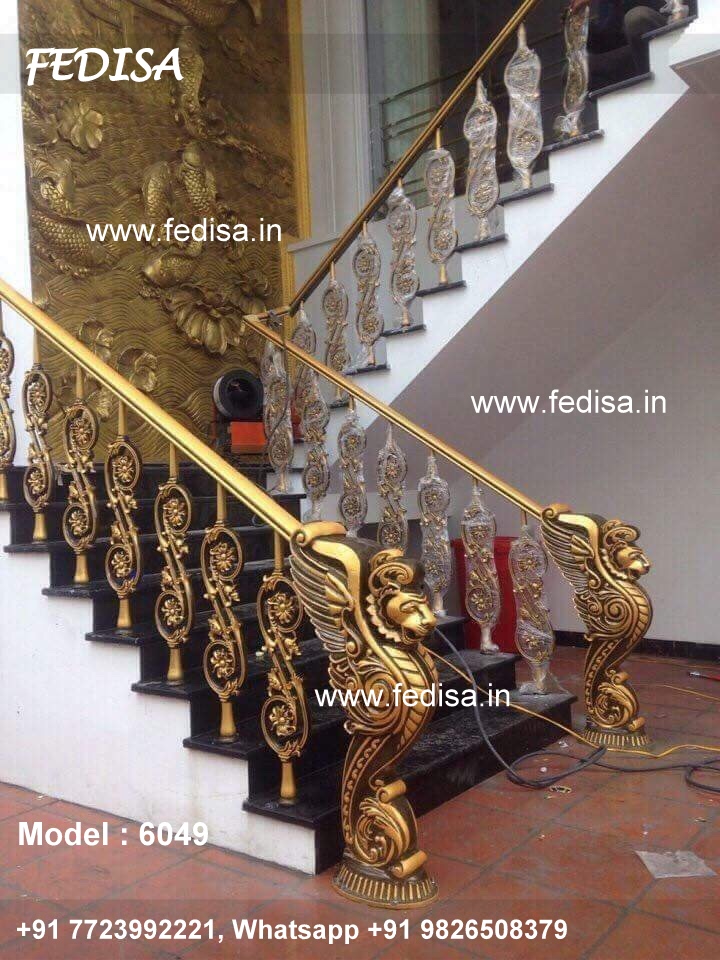 Luxury Classic Wood Front Stairs Wooden Circular Staircase Modern Wood Banister