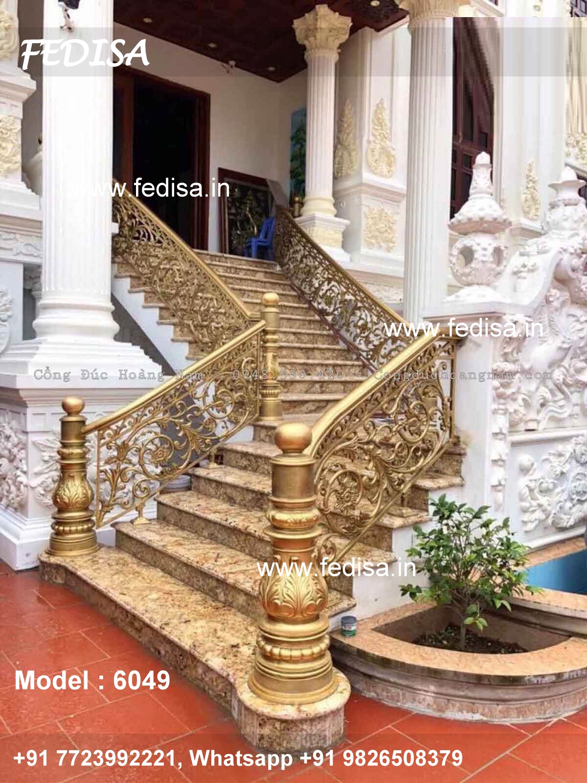 Luxury Classic Wooden Ladder Stairs Wooden Stairs With Metal Railing Duplex Wooden Stair
