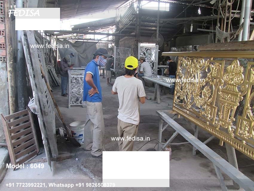 Luxury Classic Iron Stair Railing Price Exterior Metal Railings For Stairs Metal Railing For Stairs Outside