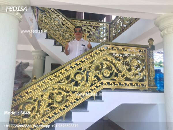 Luxury Classic staircase online staircase outside design staircase problem may occur in display