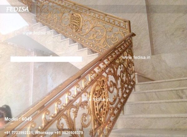 Luxury Classic Metal And Glass Staircase Diamond Plate Stairs White Metal Stair Railing