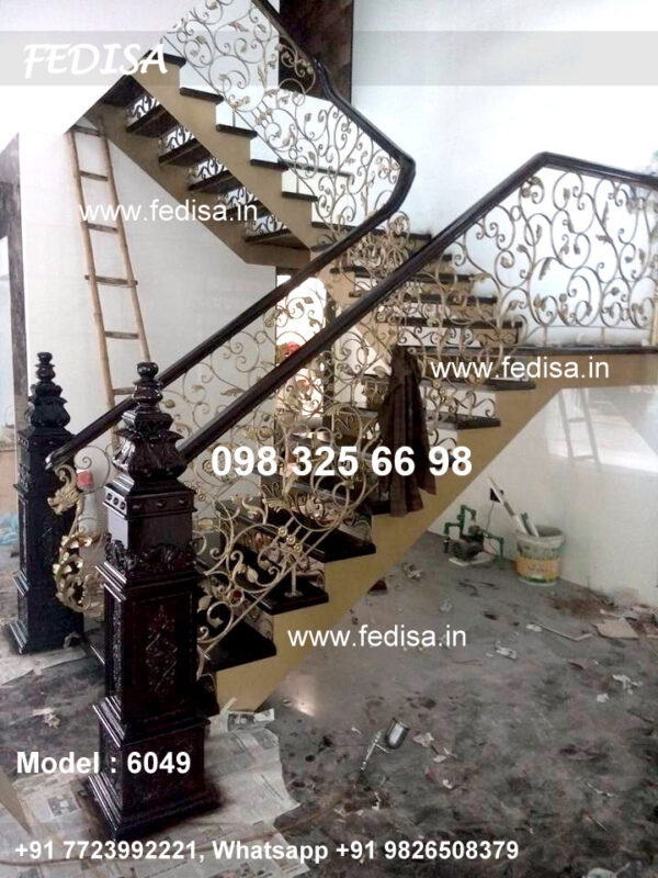 Luxury Classic Glass Stair Railing Installation Glass Finials For Stair