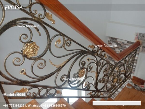 Luxury Classic New Wooden Staircase Two Tone Wood Stairs Barn Wood Stair Railing