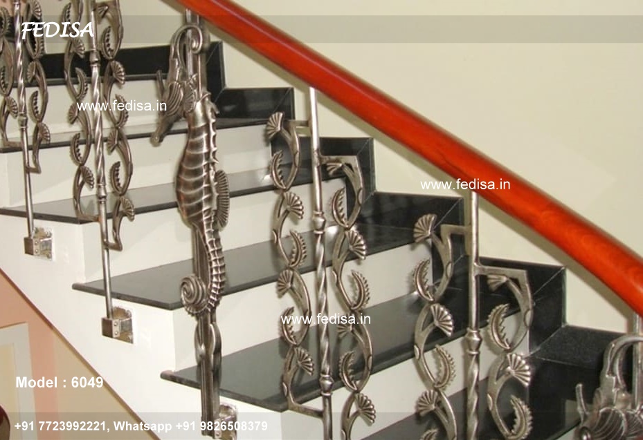 Luxury Classic Wrought Iron Circular Staircase Traditional Spiral Staircase Small Circular Staircase