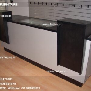 Restaurant Reception Counter Cute Reception Desk Reception Desk Restaurant Receptionist At Desk