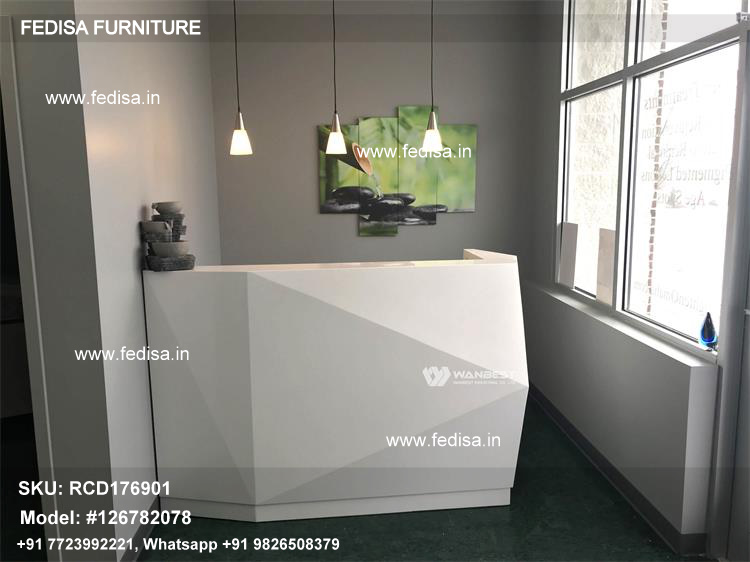 Designer Reception Desk Cute Reception Desk Salon Reception Desk With Glass Display Receptionist At Desk