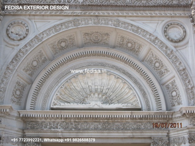 Luxury Brick Wall Designs Front House Seametry Luxury Living Villa Front House Design