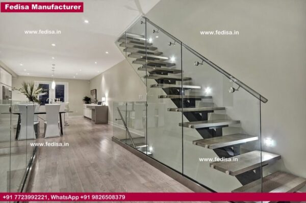Metal Outdoor Stairs Stairs With Glass Sides Modern Glass Stair Railing White And Glass Staircase