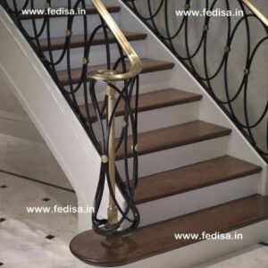 Expanded Metal Stairs Metal Stair Railing Horizontal Modern Iron Staircase Cast Iron Stairs For Sale