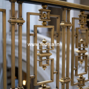 Modern Exterior Balcony Designs With Railings No-18647