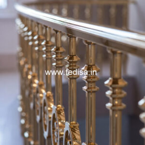 Elegant Balcony Design Ideas With Stylish Railings No-19496