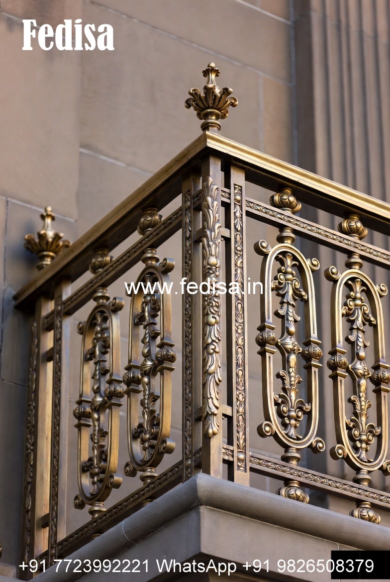 Stylish Ghar Balcony Design With Railings No-25493