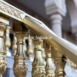 Stylish Balcony Design Ideas With Railings No-27491