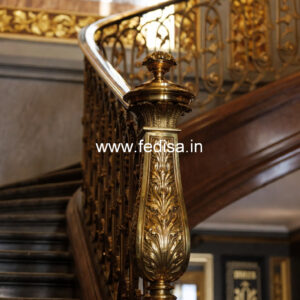 Creative Balcony Decor Ideas With Railings No-22704