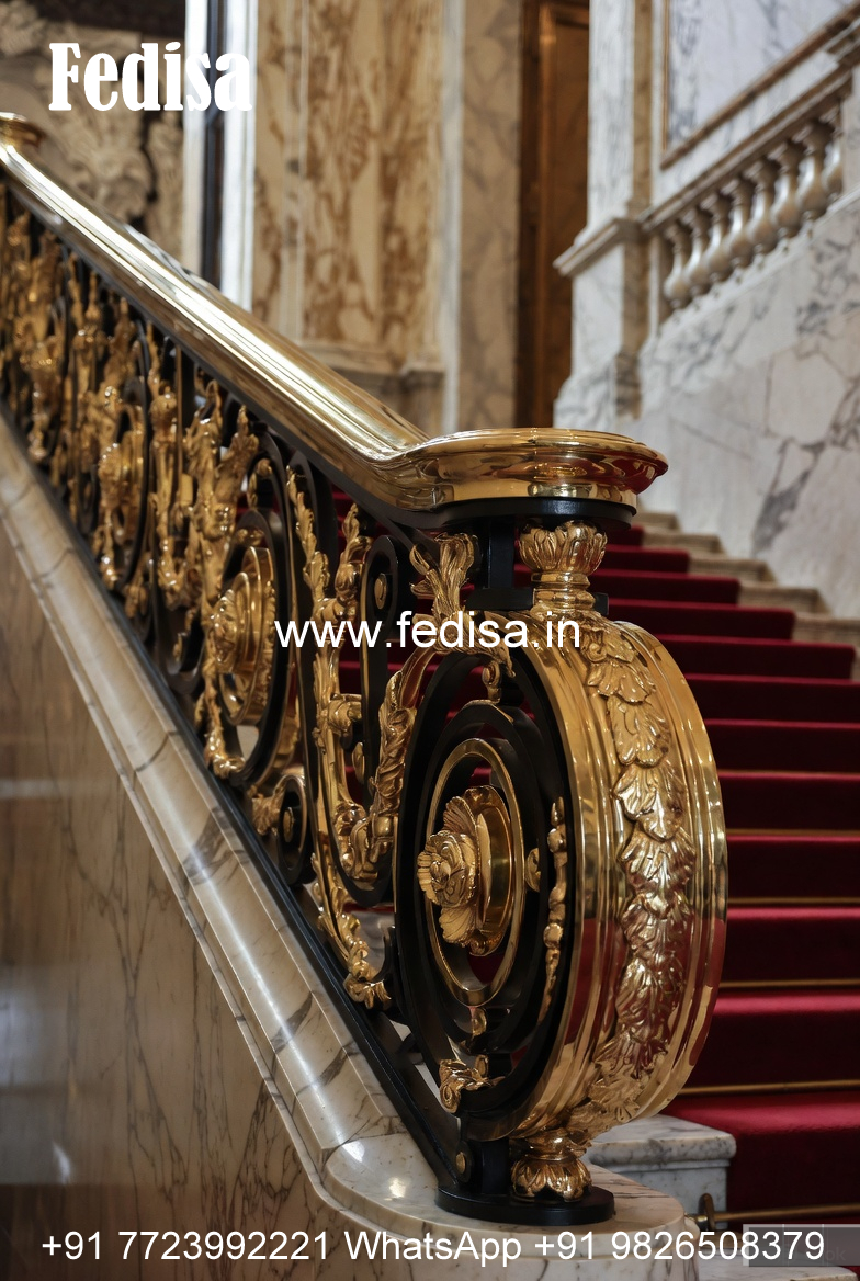 Modern Staircase Design With Railings No-28177