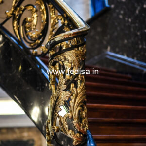 Creative Balcony Decor With Railings No-28260