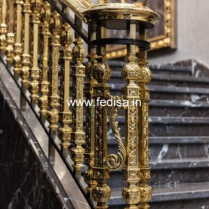 Modern Balcony Design With Stylish Railings India No-38226