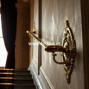 Modern Balcony Design With Stylish Railings No-39054