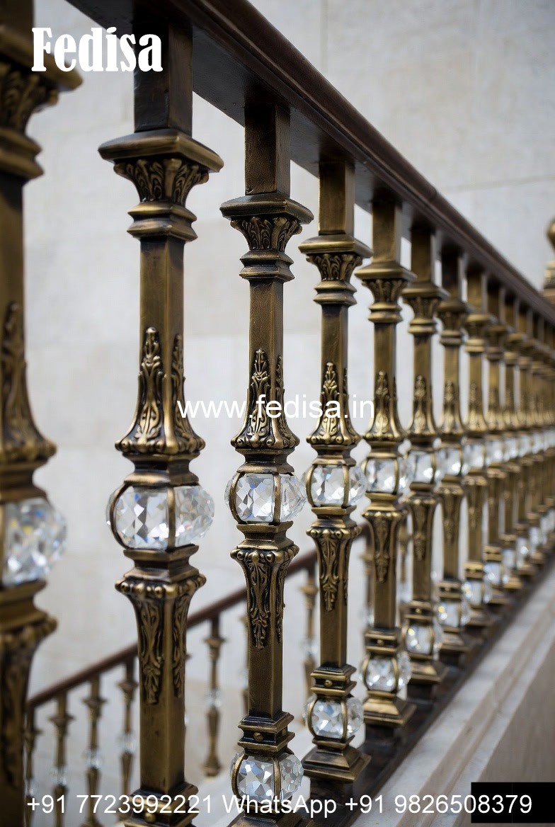 Stylish Ghar Balcony Design With Railings No-32289