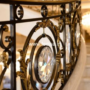 Creative Balcony Decor With Railings No-35056