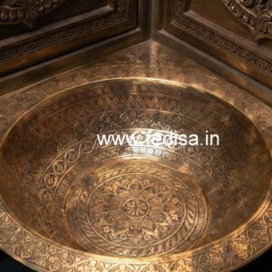 Vintage Brass Wash Basin Ideas for Timeless Bathrooms No-012