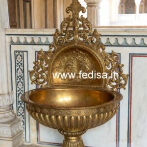 Artistic Brass Wash Basin Designs for Stylish Bathrooms No-014