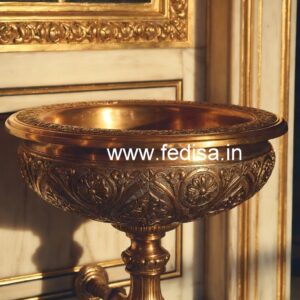 Elegant Brass Basin Decor for Dream Bathrooms No-657