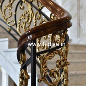 Creative Balcony Styling With Railings No-43151