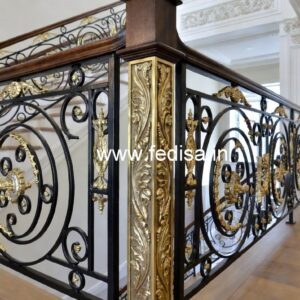 Elegant Balcony Railings Design Ideas No-43350